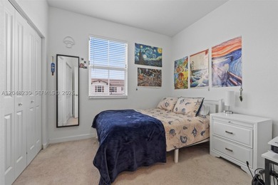 Beautiful two-story home with 3 bed/2.5 bath + DEN in the - photo 33