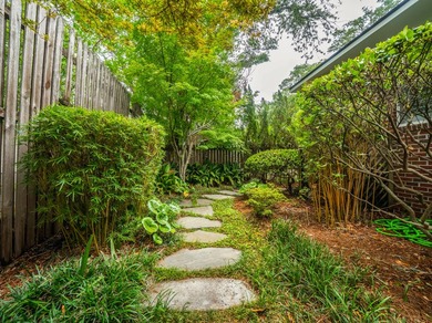 Welcome to 114 Live Oak Drive, a charming three-bedroom - photo 38