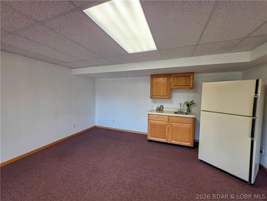 Pride of ownership is evident throughout this updated, 3-bed - photo 39