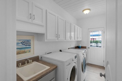 Short term rental powerhouse featuring a designer-renovated - photo 44