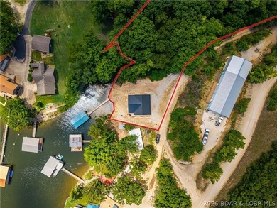 Lakefront living on 2 private acres at the 8MM near Laurie! - photo 46