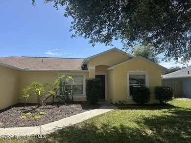 Experience Space Coast living in this beautiful pool home - photo 4
