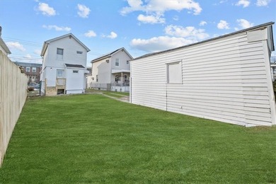 WOW! Rare Find in Prime *Old Mill Basin* Fully Detached - photo 18