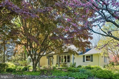 Set on approximately 3/4 of an acre in the sought after Hamilton - photo 1