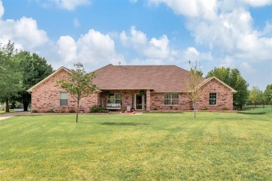 Lake Home Sale Pending in Lavon, Texas