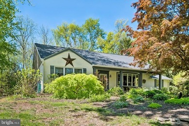 Set on approximately 3/4 of an acre in the sought after Hamilton - photo 2