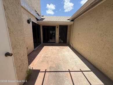 This 3 bedroom 2 bathroom home offers the ultimate blank canvas - photo 9