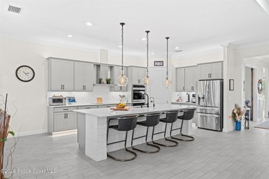 Model-inspired 3 bedroom + flex room, 3 full baths, 3 car garage - photo 10
