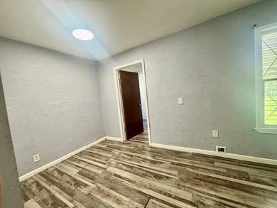 Welcome to 5614 Cordelia- a home filled with wonderful potential - photo 19
