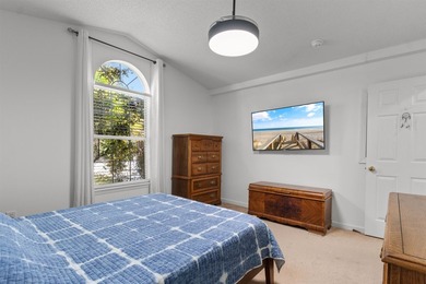 Rare opportunity in Azalea Place-homes here hardly ever hit the - photo 28