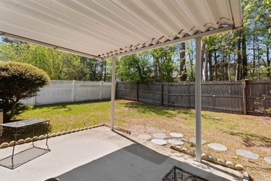 Rare opportunity in Azalea Place-homes here hardly ever hit the - photo 34