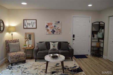 Lake Saint Louis Condo For Sale in Lake Saint Louis Missouri