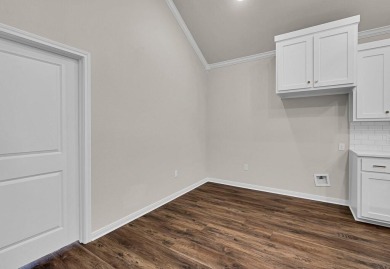 Motivated Seller. Offering buyer incentives. Morris Court is