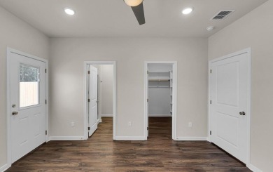 Motivated Seller. Offering buyer incentives. Morris Court is