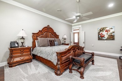 EXQUISITE. Seeing is believing. Amenities & storage galore - photo 24