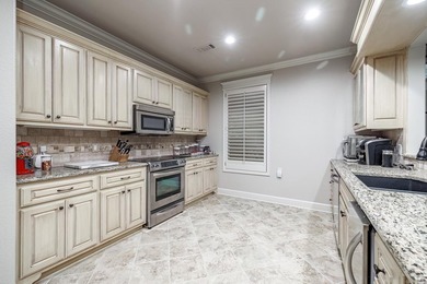 EXQUISITE. Seeing is believing. Amenities & storage galore - photo 40