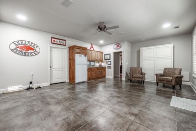 EXQUISITE. Seeing is believing. Amenities & storage galore - photo 41