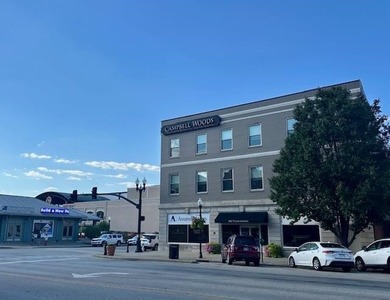 PRIME DOWNTOWN HUNTINGTON INVESTMENT OPPORTUNITY  This fully