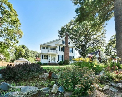 Classic Center Hall Colonial completely renovated. Extra large - photo 5