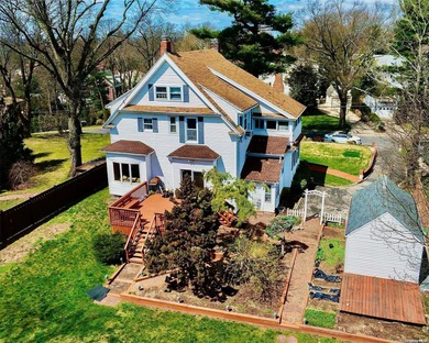 Classic Center Hall Colonial completely renovated. Extra large - photo 7
