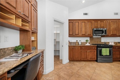 Redesigned and move-in ready, this exceptional Carson Park home - photo 13