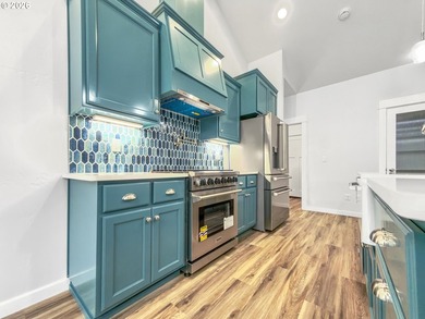 Welcome to a beautifully designed newly constructed home in - photo 13