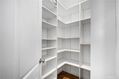 Redesigned and move-in ready, this exceptional Carson Park home - photo 14