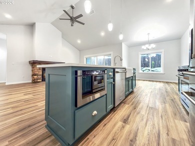 Welcome to a beautifully designed newly constructed home in - photo 14