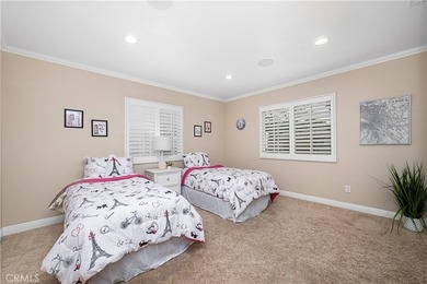 Redesigned and move-in ready, this exceptional Carson Park home - photo 17