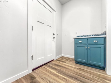 Welcome to a beautifully designed newly constructed home in - photo 18