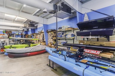 Prime retail space available. The climate controlled 10,752 SqFt - photo 19