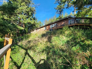 Enjoy coastal living in this charming 3 bedroom, 2 bathroom home - photo 24