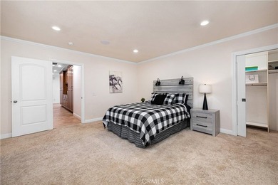 Redesigned and move-in ready, this exceptional Carson Park home - photo 27