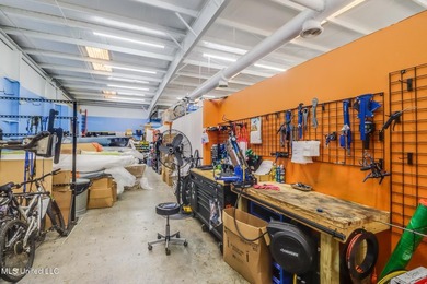 Prime retail space available. The climate controlled 10,752 SqFt - photo 28