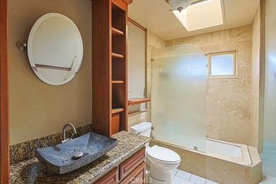 Take advantage and discover this stunning, totally remodeled 3 - photo 32