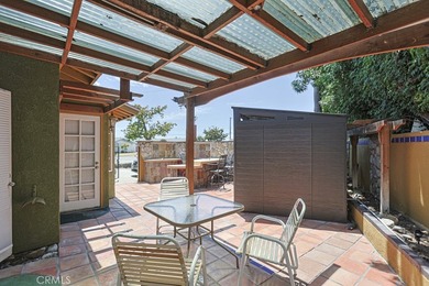 Take advantage and discover this stunning, totally remodeled 3 - photo 33