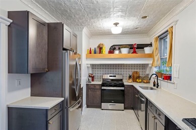 Welcome to 720 Franklin Blvd!!! A distinctive corner property - photo 9