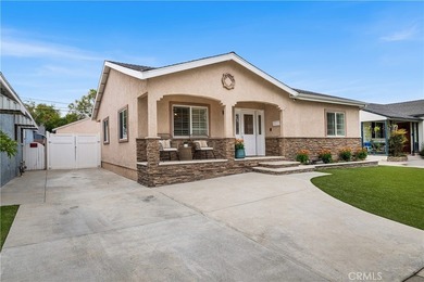 Redesigned and move-in ready, this exceptional Carson Park home - photo 41