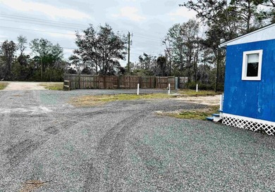 Turn-key income producing property in Keaton Beach! 1.03-acre - photo 3