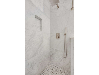 Welcome to 3565 Linden ave where a fully updated 2-bedroom and - photo 11