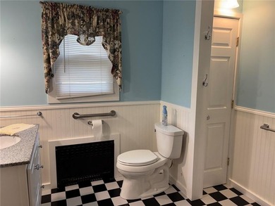 This home is ready for another generation of happy memories and - photo 12