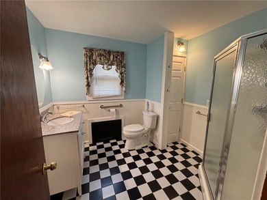 This home is ready for another generation of happy memories and - photo 13