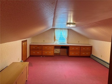 This home is ready for another generation of happy memories and - photo 16