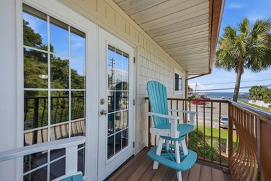 Discover Florida living in this tastefully remodeled 3-bedroom - photo 17