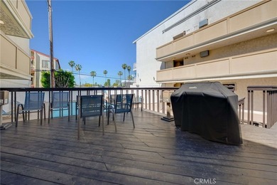 Welcome to 3565 Linden ave where a fully updated 2-bedroom and - photo 30