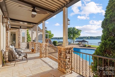 Spectacular sunsets and refined architectural details define - photo 7