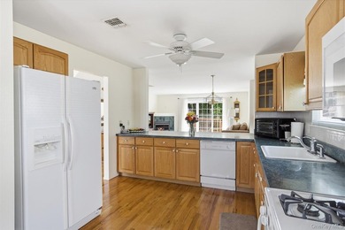 2 Bedroom 1.5 Bath Condo in East Islip School District. Larger - photo 7