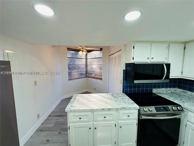 Perfect investment opportunity! PRICE FOR SALE !!! Spacious and - photo 3