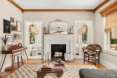 Exquisitely restored 1930s Craftsman offering the rare - photo 3