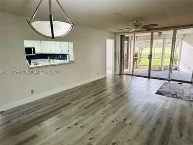 Perfect investment opportunity! PRICE FOR SALE !!! Spacious and - photo 5